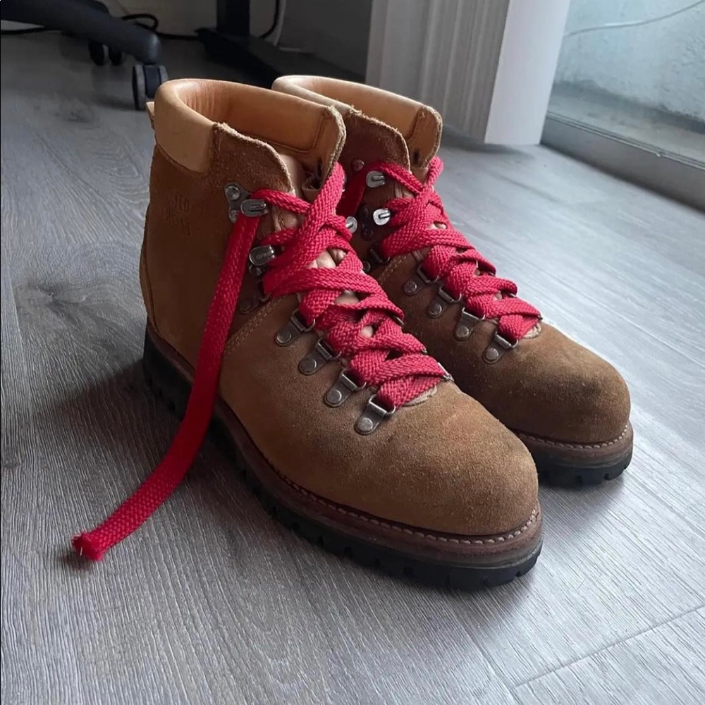 Vintage Lehigh Mountaineering Hiking boots